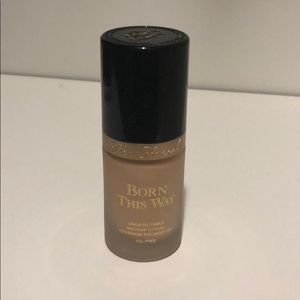 TOO FACED BORN THIS WAY FOUNDATION IN SNOW